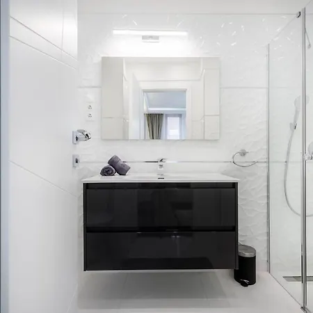 Kiraly 44 Luxury Apartment With Free Parking Boedapest Buitenkant foto