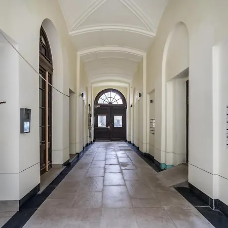 Kiraly 44 Luxury Apartment With Free Parking Boedapest Buitenkant foto