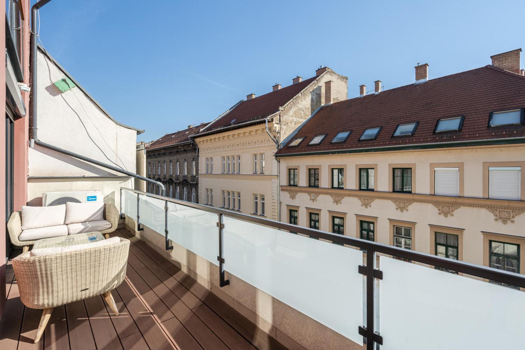 Kiraly 44 Luxury With Free Parking