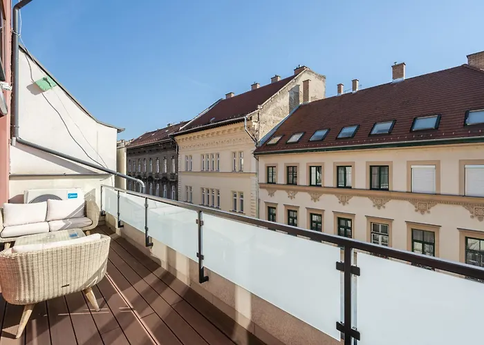 Kiraly 44 Luxury Apartment With Free Parking